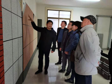 河南省建設科技協(xié)會理事長張利萍、秘書長段敬民等一行蒞臨調研